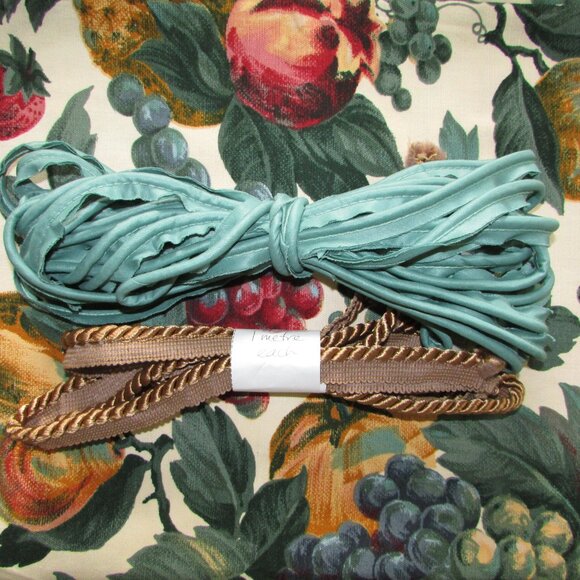 Fruit Themed Home Decor Twill Fabric - 1.4m x 1.9m - Picture 7 of 7